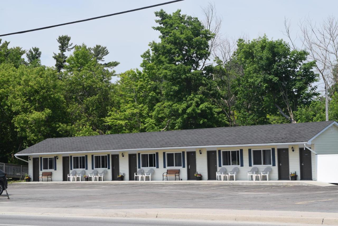 Knights Inn Arnprior Kültér fotó