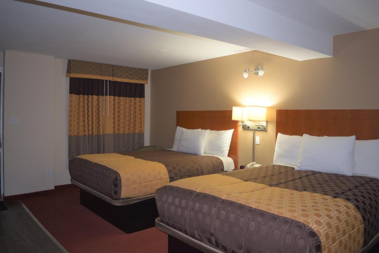 Knights Inn Arnprior Kültér fotó