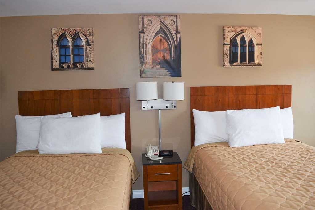 Knights Inn Arnprior Szoba fotó